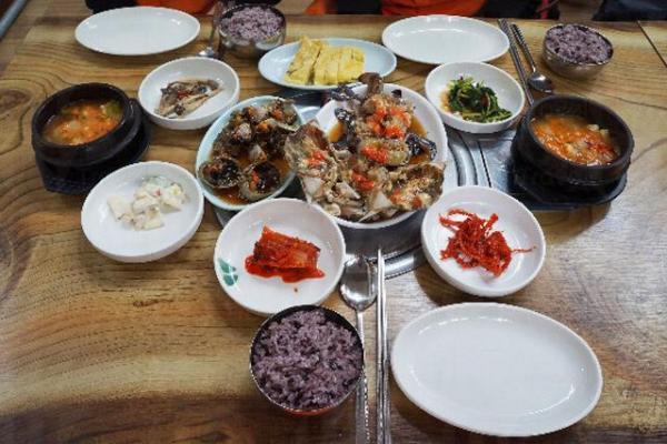 6. 醬油螃蟹 (圖：maketent)